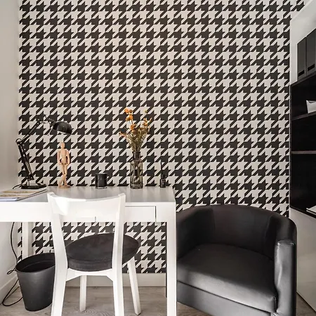 Akicity Campolide Groovy * Lissabon